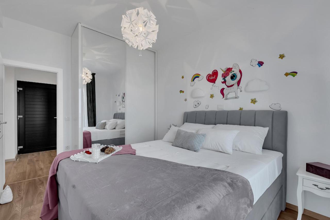 Apartment Apricus Makarska Esterno foto